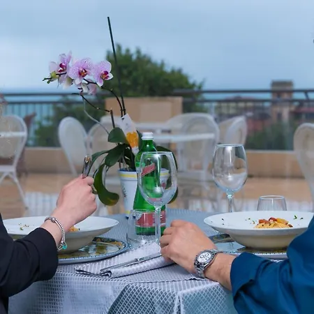 Hotel America 4*