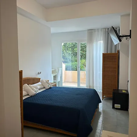 America Hotel 4*