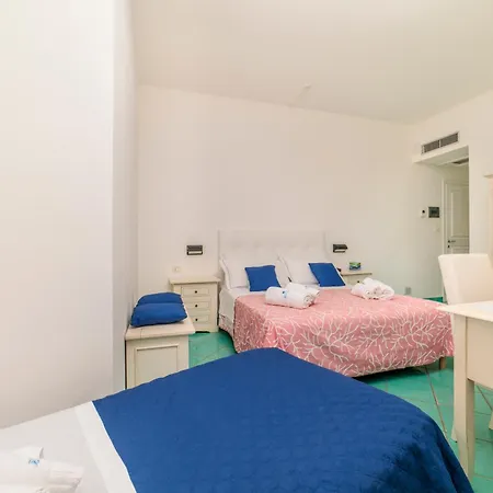 Hotel America 4*