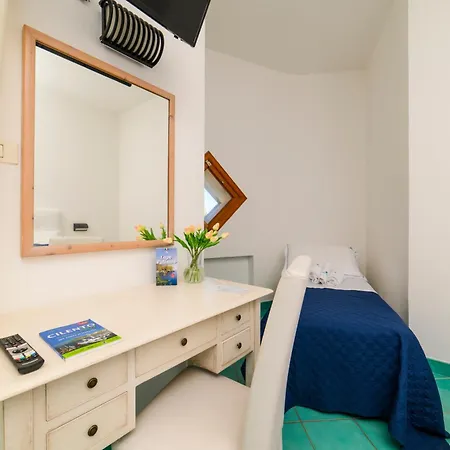 America Hotel 4*